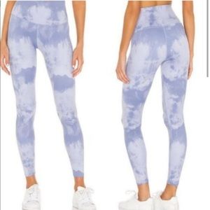 Beyond Yoga - Olympus MIDI Legging